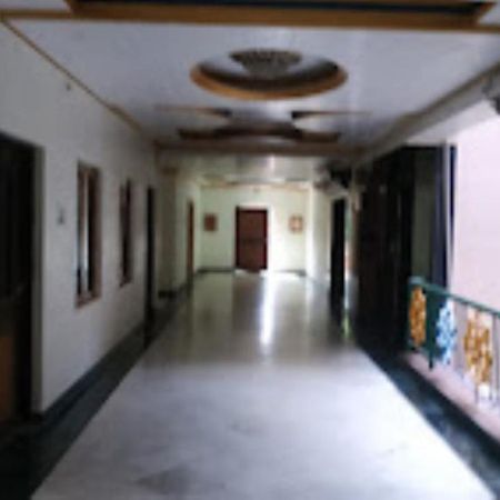 Hotel Mahayana Bodh Gaya Buitenkant foto