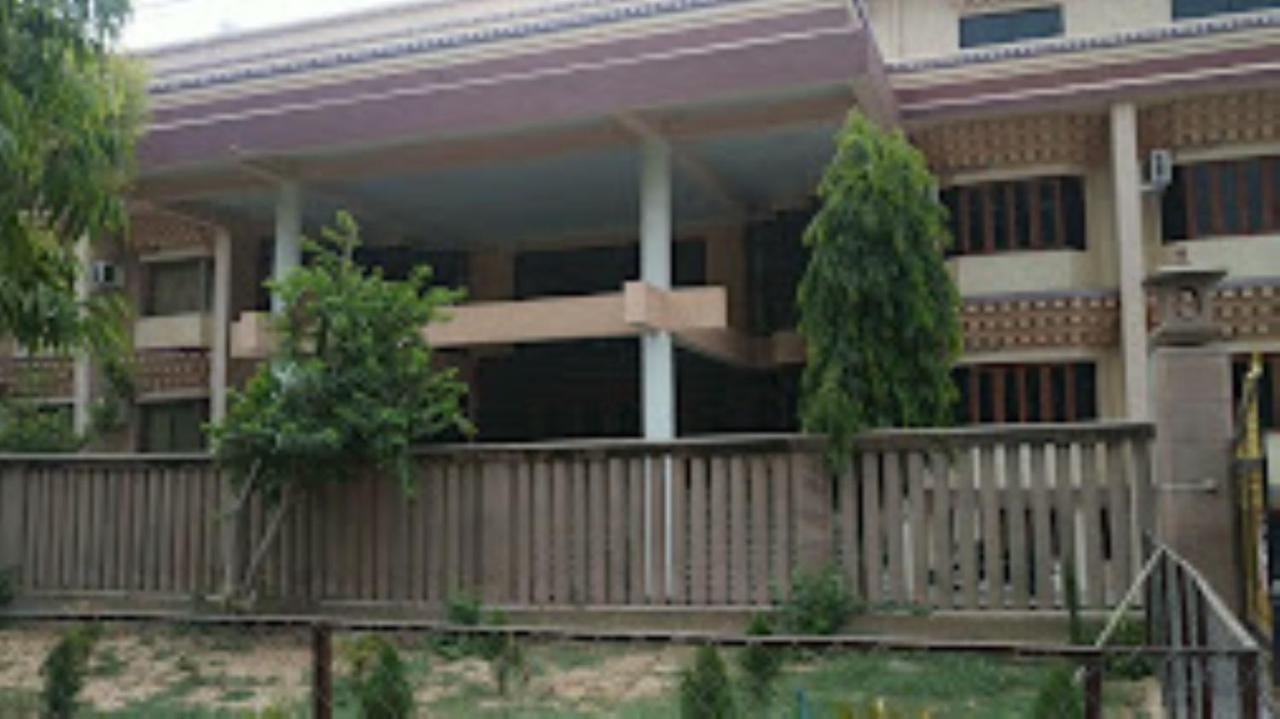 Hotel Mahayana Bodh Gaya Buitenkant foto
